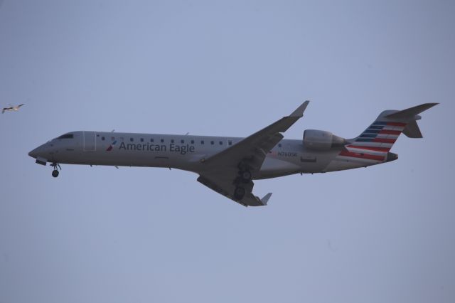 Canadair Regional Jet CRJ-700 (N760SK)