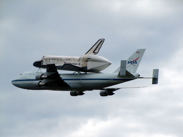 BOEING 747-100 (N905NA)