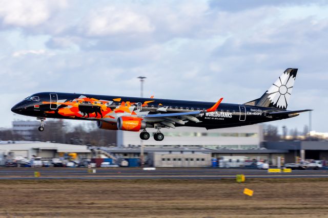 EMBRAER 195 (EW-400PO) - Embraer ERJ-195LR EW-400PO Belavia "World of Tanks"