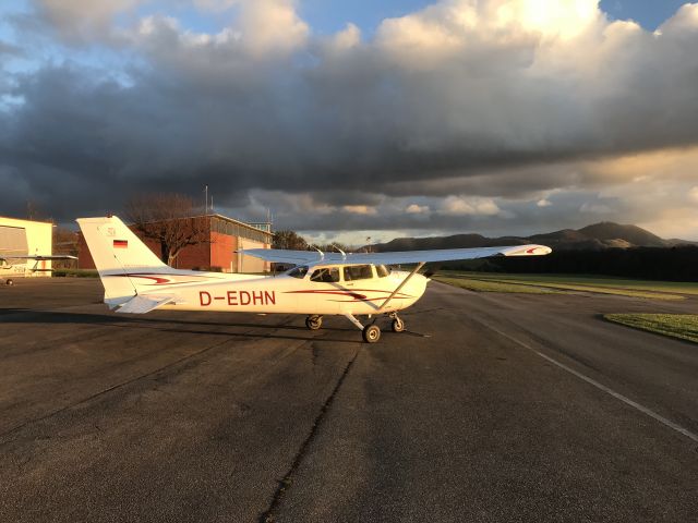 Cessna Skyhawk (D-EDHN)