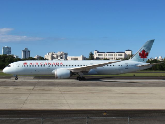 Boeing 787-9 Dreamliner (C-FGEO)
