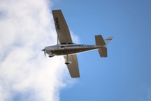 Cessna Skylane (N2366Y) - Out flying my RC & get a low pass est. 400 AGL  pipeline patrol.br /br /222030230000100, Gypsum, KS 67210