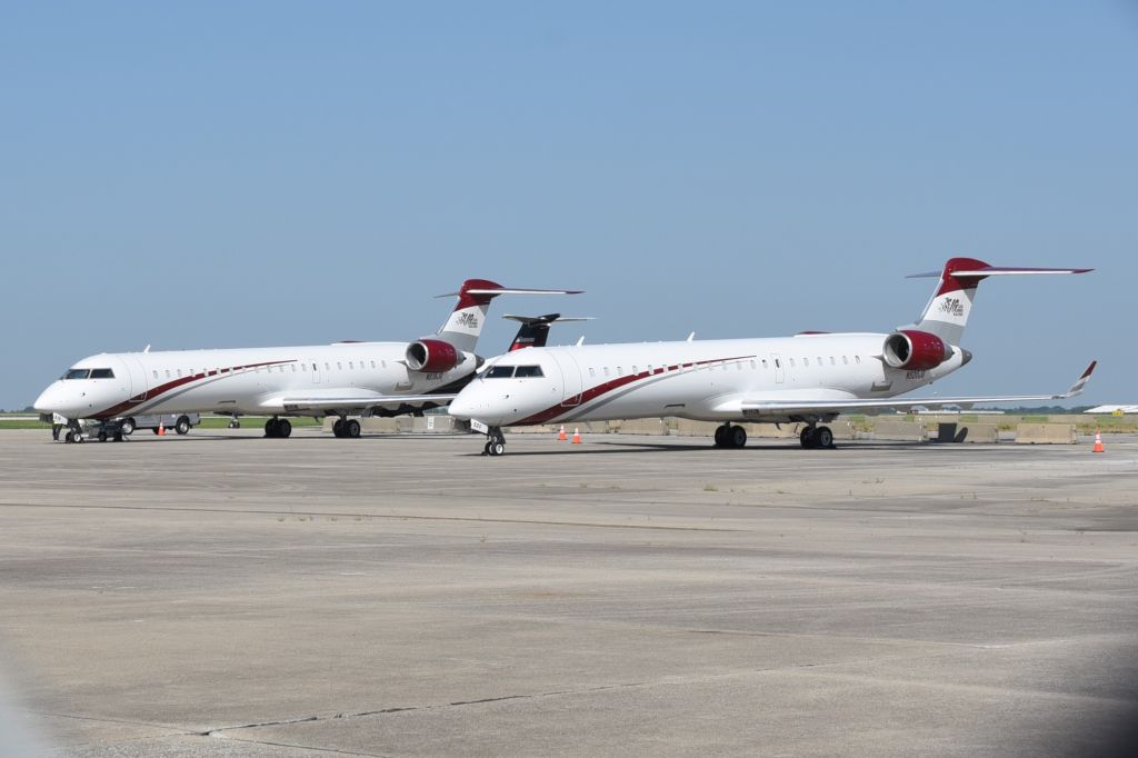 Canadair Regional Jet CRJ-700 (N520JG) - Joe Gibbs racing teams along with sister ship N519JG