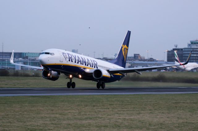 Boeing 737-800 (EI-DPR) - RYR553 on the way to DUB