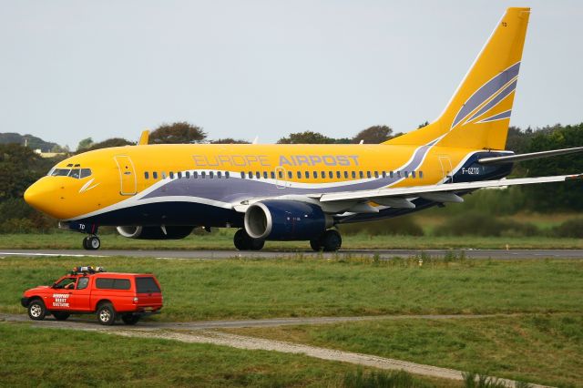 Boeing 737-700 (F-GZTD) - Boeing 737-73V, Take off rwy 25L, Brest-Guipavas Airport (LFRB-BES)