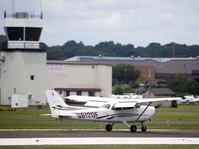 Cessna Skyhawk (N612DF) - Training fleet at Arrow Aviation (203) 744-5010