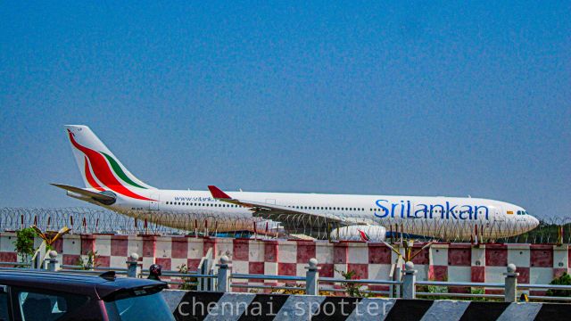 Airbus A330-300 (4R-ALP)