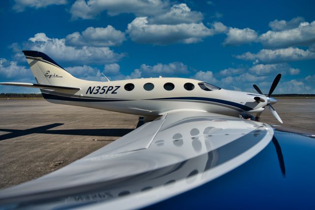 Epic Aircraft LT (N35PZ)