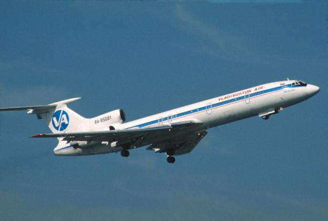 Tupolev Tu-154 (RA-85681) - Departure at Narita Intl Airport Rwy16L on 2003/08/23