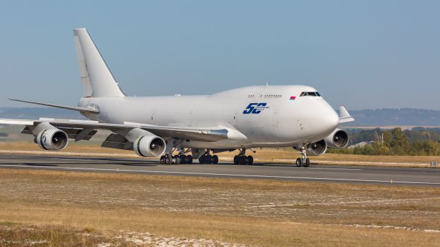 Boeing 747-400 (EW-511TQ)