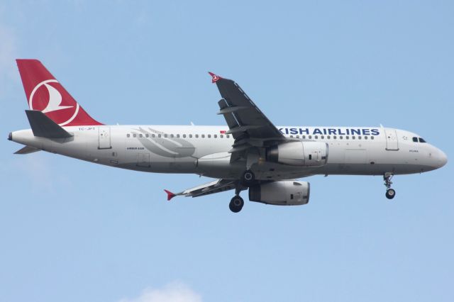Airbus A320 (TC-JPT)