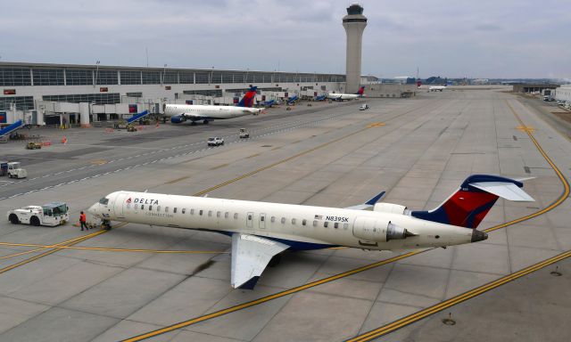 Canadair Regional Jet CRJ-900 (N839SK) - Delta Connection Bombardier CRJ-900LR N839SK in Detroit 