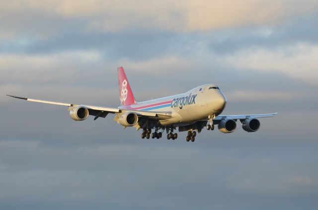 BOEING 747-8 (N5573S)