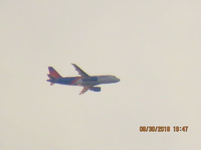 Airbus A319 (N319NV)