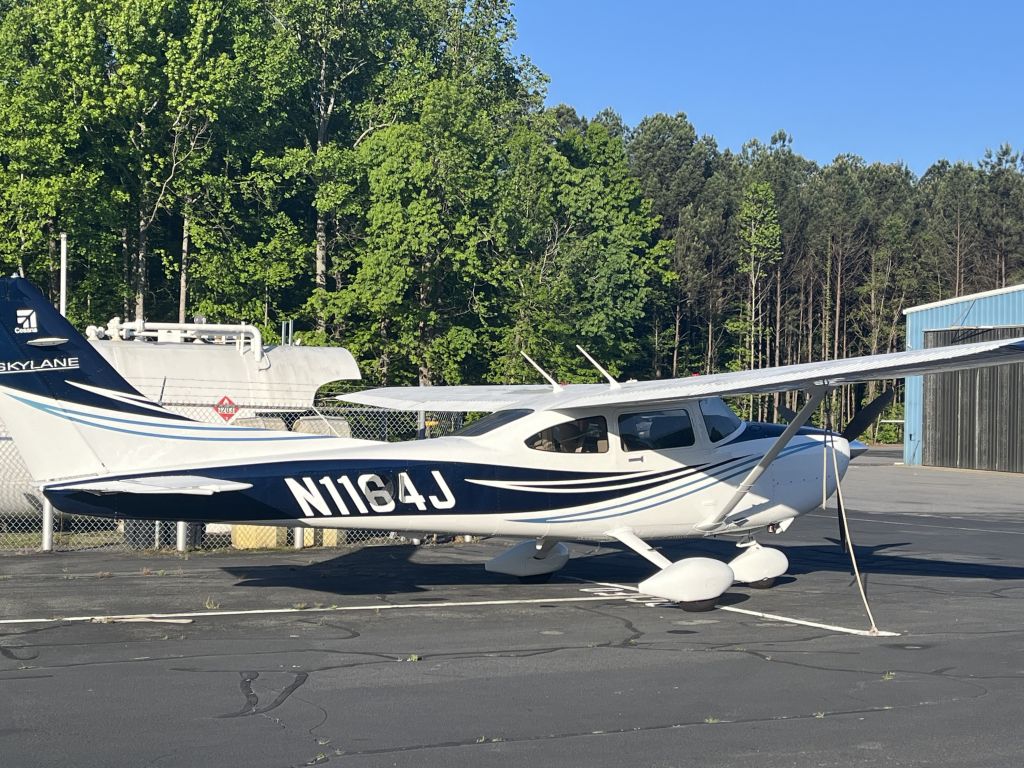 Cessna Skylane (N1164J)