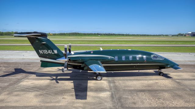 Piaggio P.180 Avanti (N184LW)