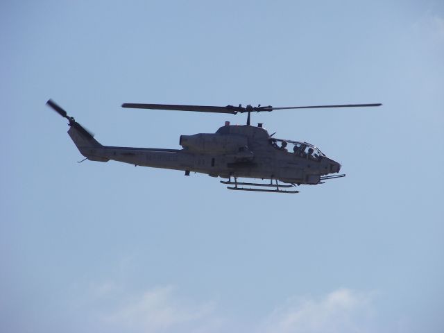 — — - MCAS Miramar Airshow 2007  San Diego, CA  Cobra attack helicopter!