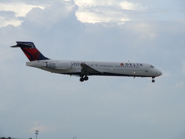 Boeing 717-200 (N920AT)