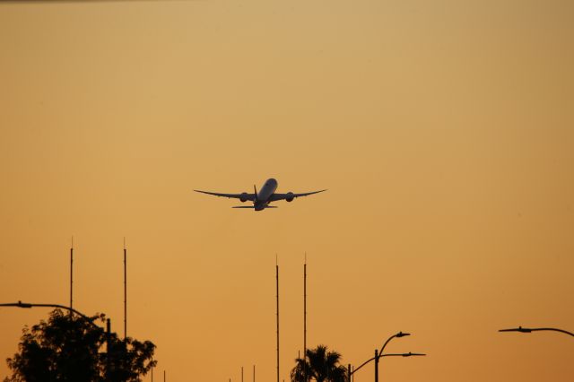 Boeing 787-8 (JA832A)