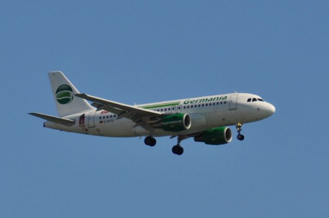 Airbus A319 (D-ASTZ) - Germania Airbus A319-112 D-ASTZ approaching Faro Airport