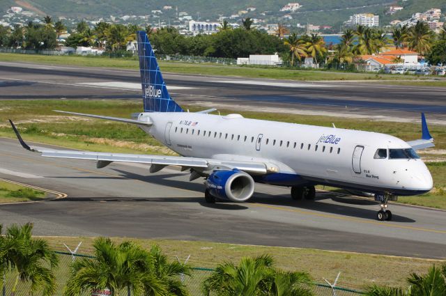 Embraer ERJ-190 (N178JB)