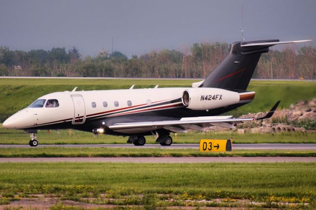 Embraer Legacy 450 (N424FX) - Year: 2019br /Make: Embraer Executive Jets br /Model: Legacy 450br /Opby: FlexJet