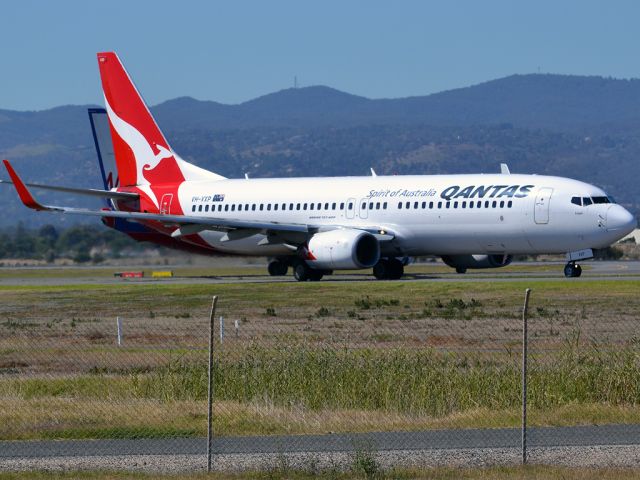 Boeing 737-800 (VH-VXP) - On taxi-way heading for take off on runway 05. Thursday 12th April 2012.