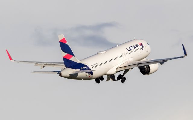 Airbus A320neo (PR-XBA)
