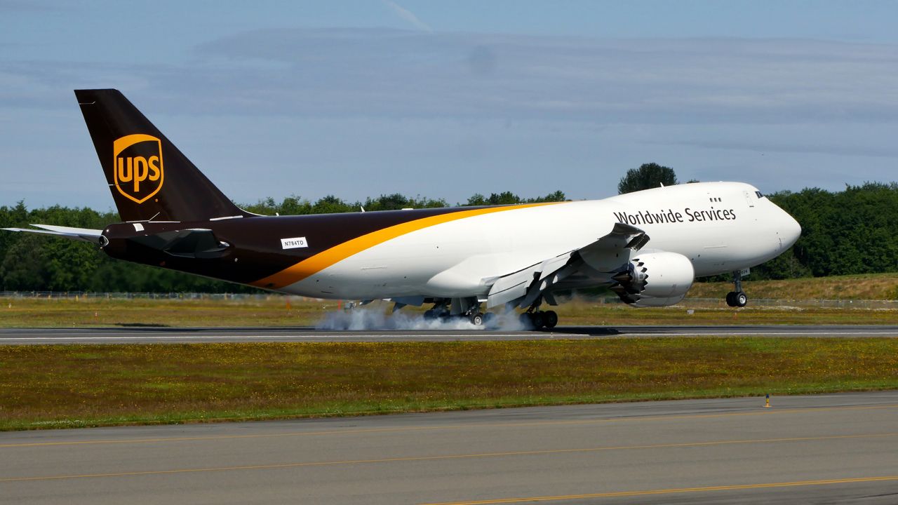 BOEING 747-8 (N624UP) - BOE610 on short final to Rwy 34L to complete a ferry flight from KPDX on 6.26.20. (ln 1558 / cn 63784). The aircraft is using temporary reg #N784TD.