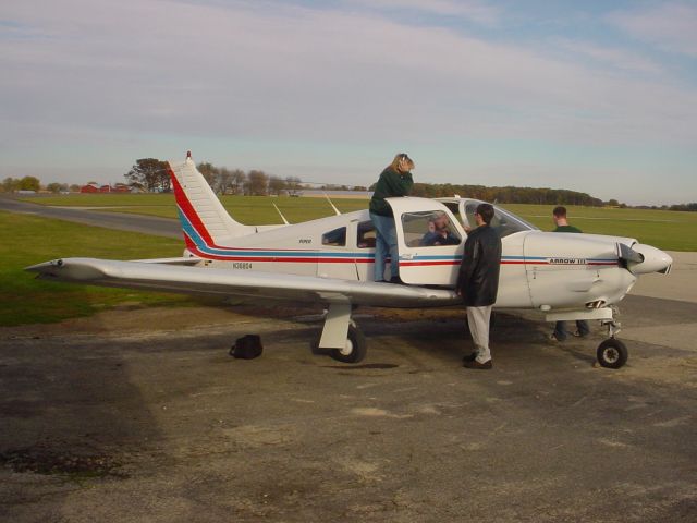 Piper Cherokee Arrow (N36804)