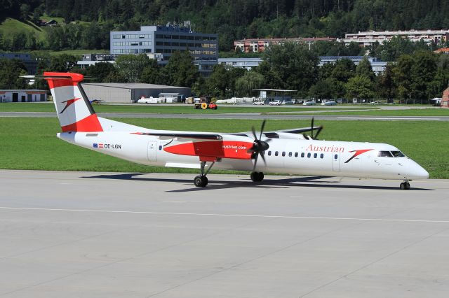 de Havilland Dash 8-400 (OE-LGN)