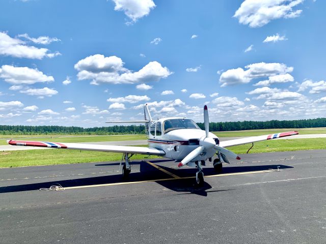 Rockwell Commander 114 (N4734W)