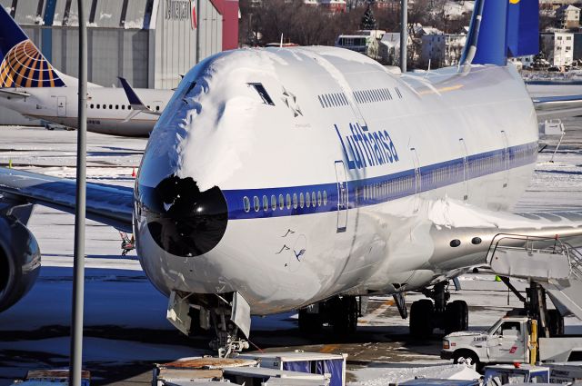 BOEING 747-8 (D-ABYT) - Classic Retro livery