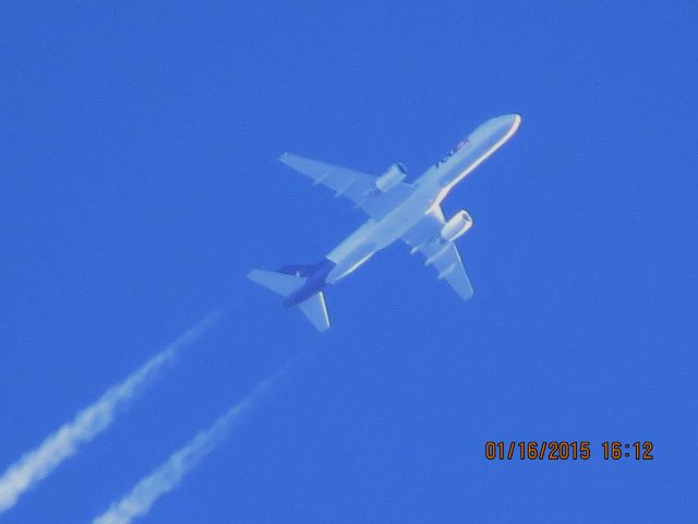 Boeing 757-200 (N933FD) - FedEx flight 542 from MEM to ICT over Southeastern Kansas at 34,000 feet.
