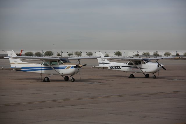 Cessna Skylane (N5199B)