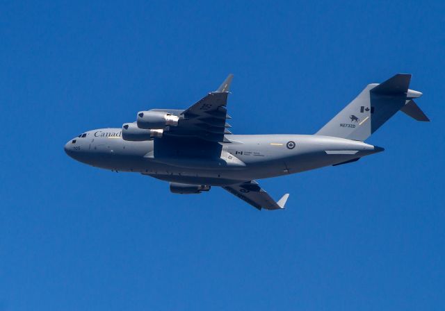 Boeing Globemaster III (N273ZD) - C-17 in Canadian Air Force livery departing Long Beach for a test flight on March 20, 2015.  The Canadian Air Force calls this aircraft the CC-177 Globemaster III.   The livery is of the 429 "Bison" Transport Squadron based at 8 Wing, Trenton, Ontario.