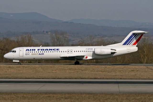 Fokker 100 (F-GPXB)