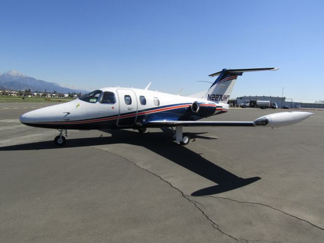 Eclipse 500 (N227UH) - On the ramp