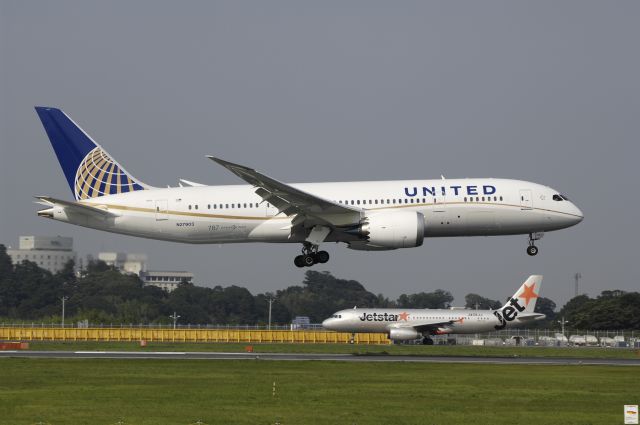 Boeing 787-8 (N27903) - Final Approach to Narita Intl Airport Rwy16R on 2013/07/10