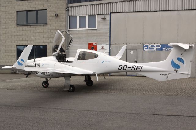 Diamond Twin Star (OO-SFI) - Sabena Flight Ac. N.V. Belgium.