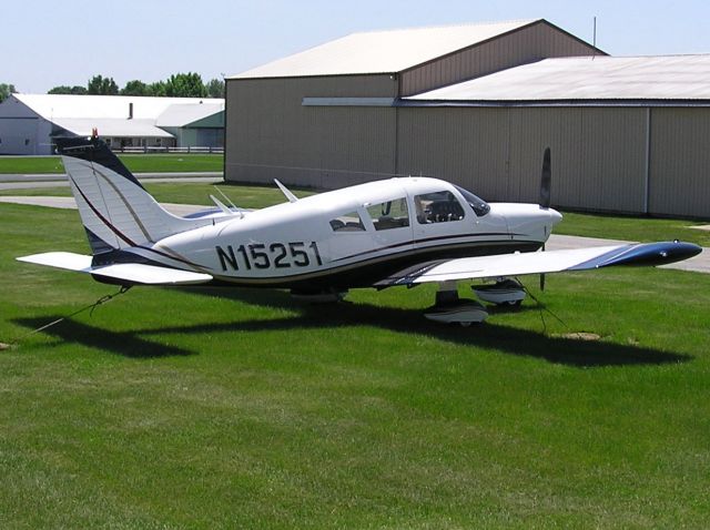 Piper Cherokee (N15251)