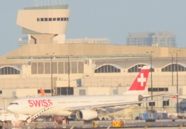 Airbus A330-300 (HB-JHJ) - Departing for Zurich(Kloten)
