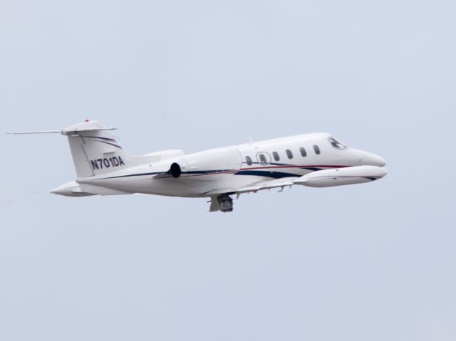 Learjet 35 (N701DA)