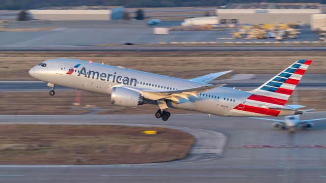 Boeing 787-8 (N814AA) - 11/17/18