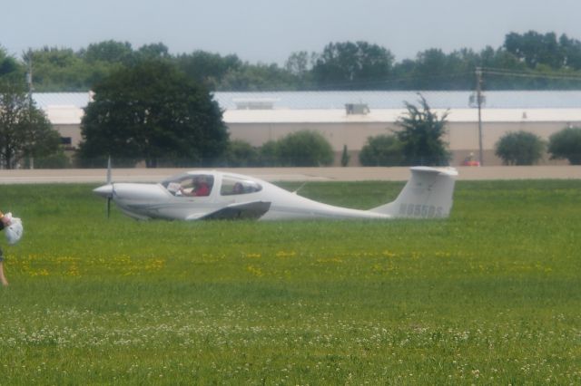 Diamond Star (N655DS)