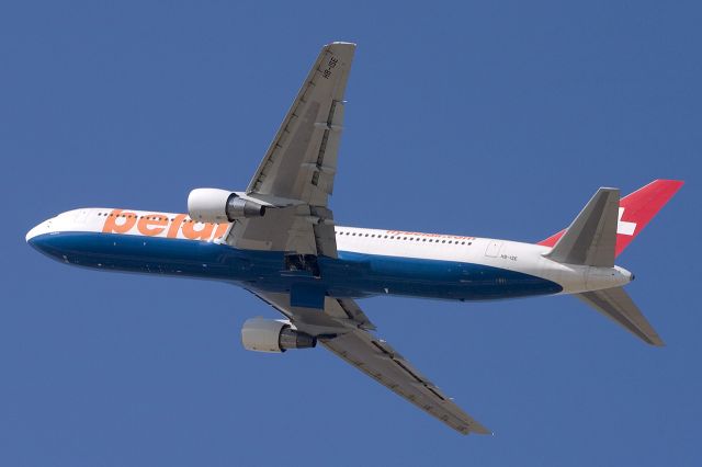 BOEING 767-200 (HB-ISE)