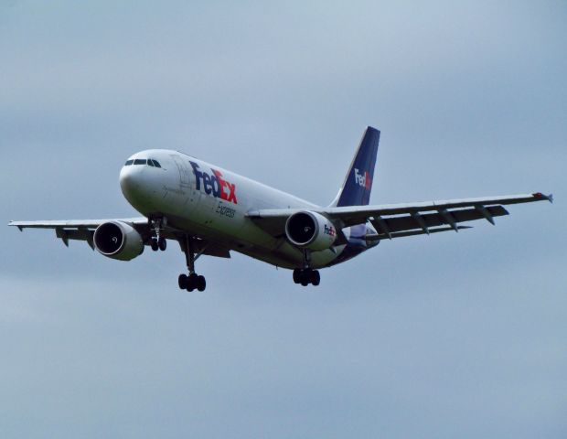 Airbus A300F4-600 (N674FE)