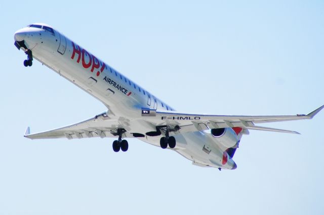 Canadair Regional Jet CRJ-700 (F-HMLO)