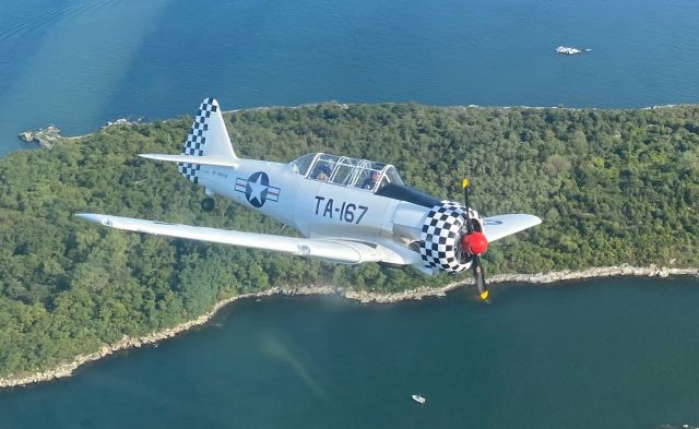 N7471S — - T6 Texan in Formation 