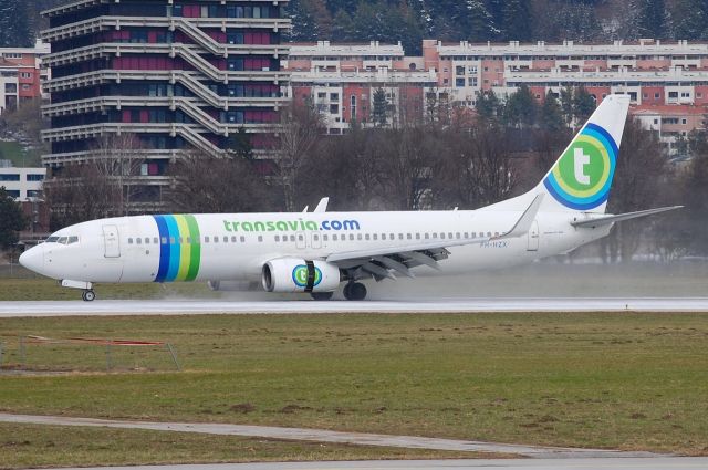 Boeing 737-800 (PH-HZX)